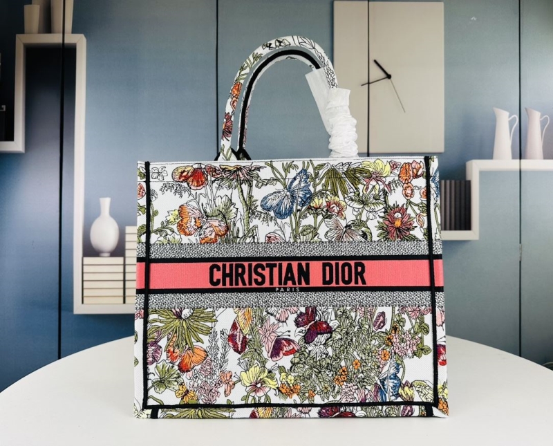 Dior Shopping Bags